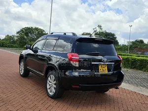 Toyota Vanguard 2010 Black