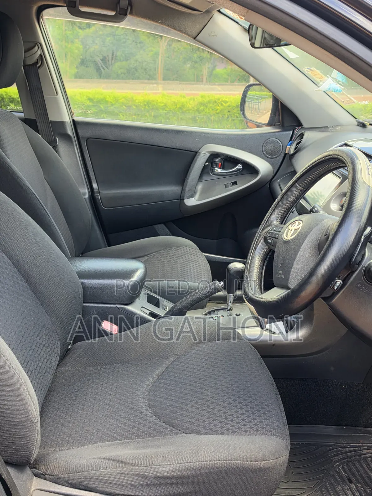 Toyota Vanguard 2010 Black