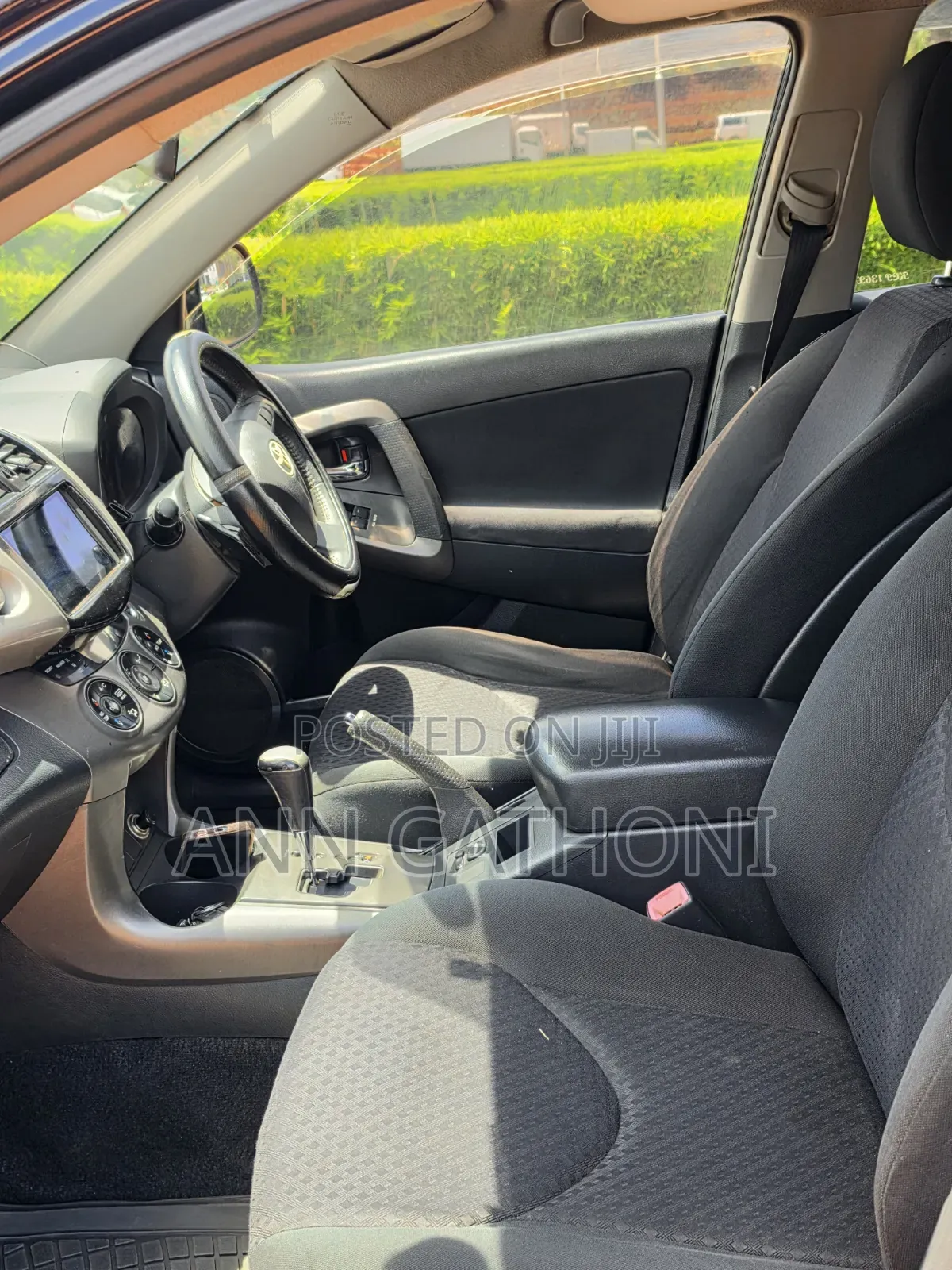 Toyota Vanguard 2010 Black