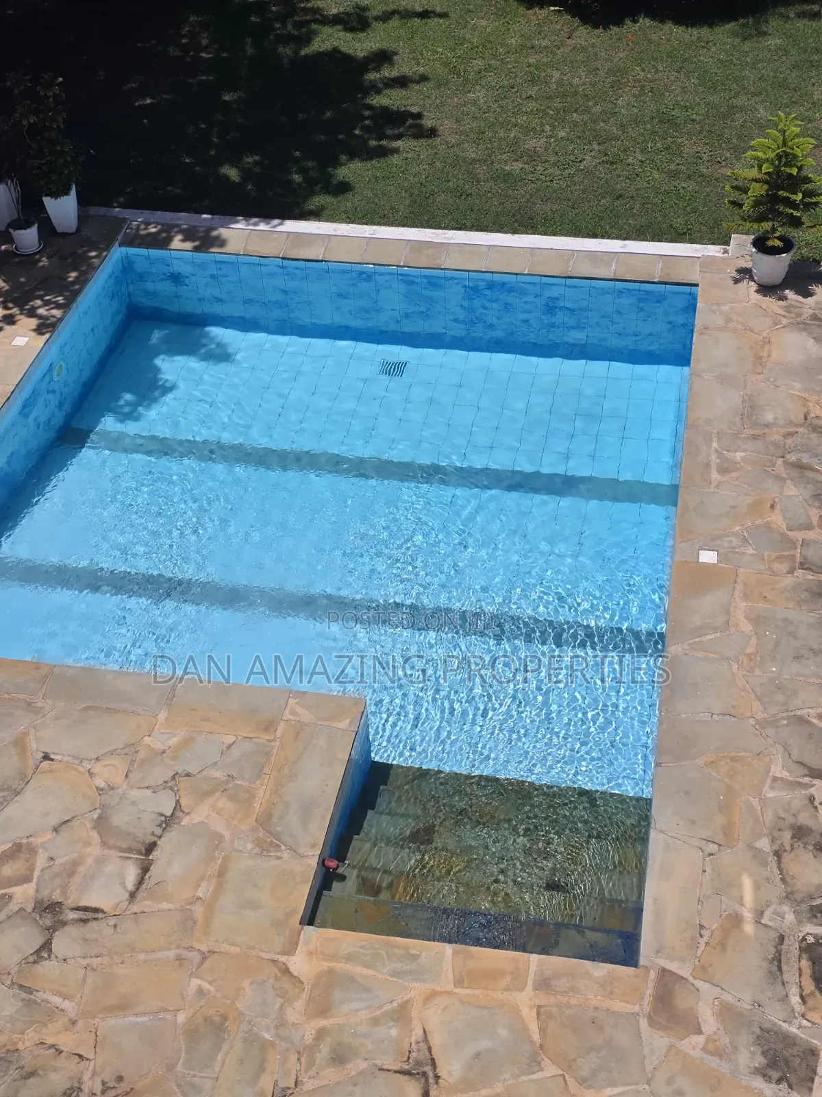 5bdrm Villa in Diani On 1/2 Acre for sale