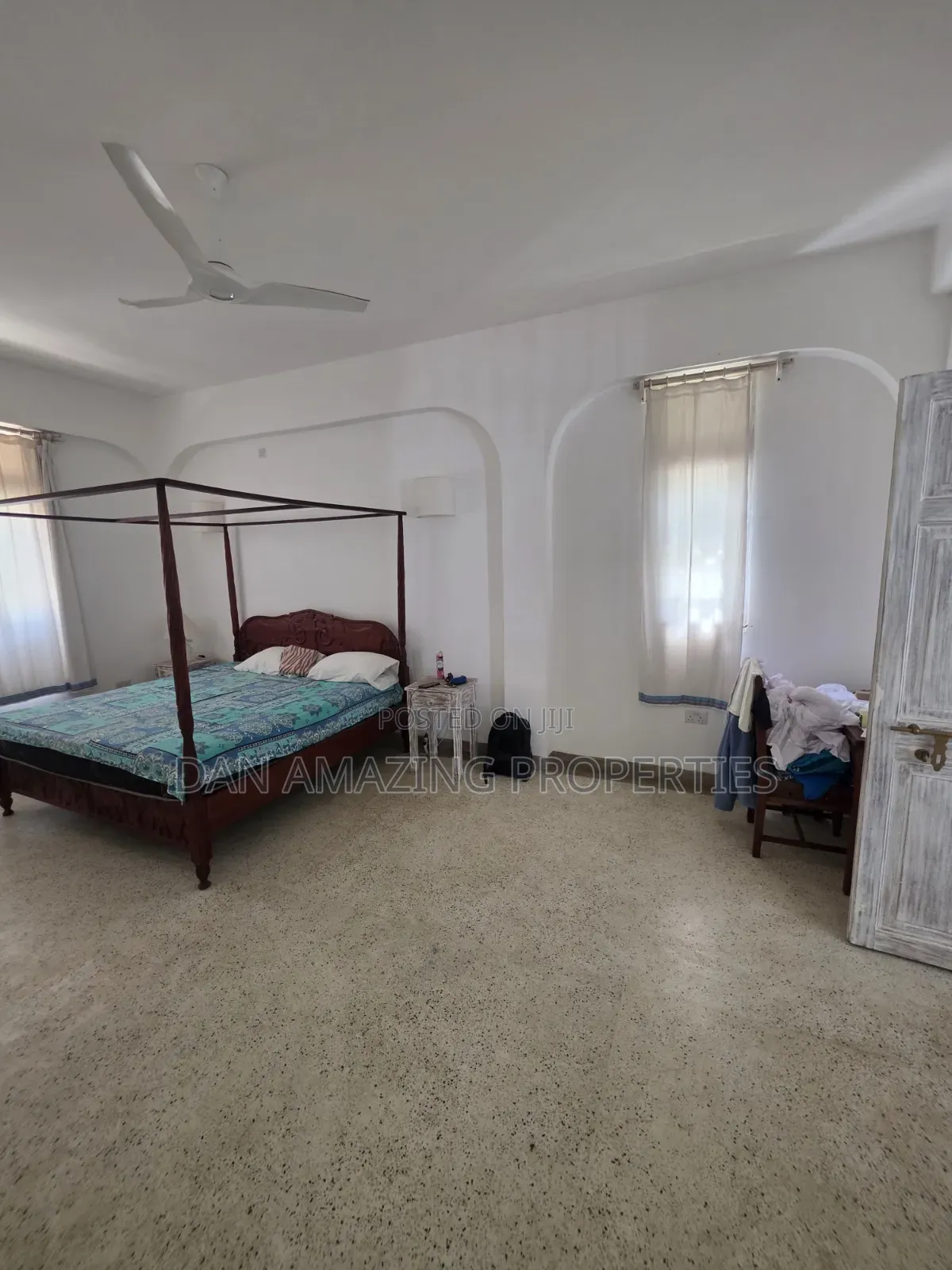 5bdrm Villa in Diani On 1/2 Acre for sale