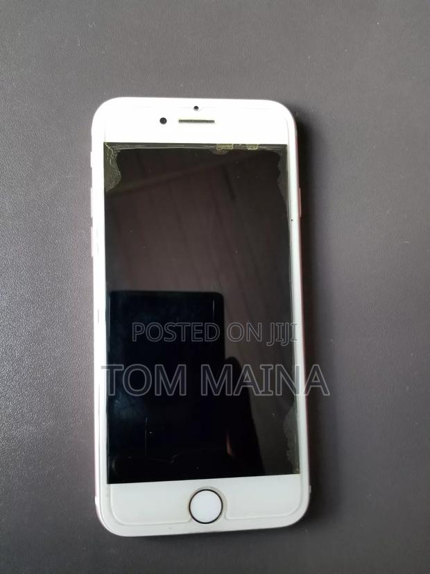 Apple iPhone 7 32 GB Pink - thumbnail 2