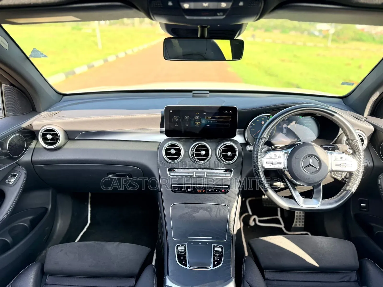 Mercedes-Benz GLC-Class 2019 White