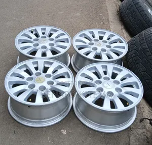 Original Rims Size 16" for Mitsubishi Shogun and L200 as Well.