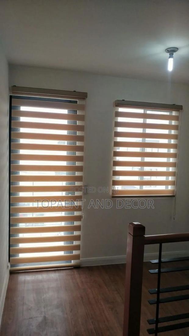 Privacy Enhance Roller Blinds