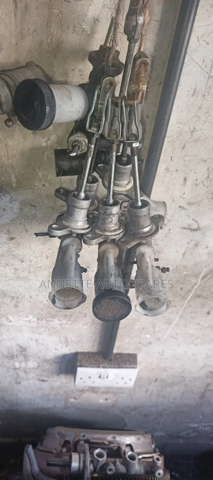 Upper Clutch Cylinder Nissan Hardbody