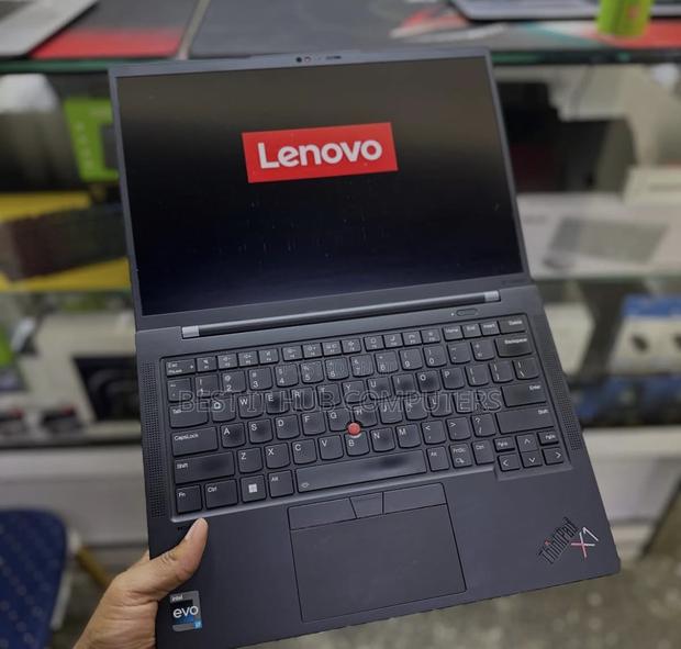 Laptop Lenovo ThinkPad X1 Carbon 16GB Intel Core i5 SSD 512GB - main view