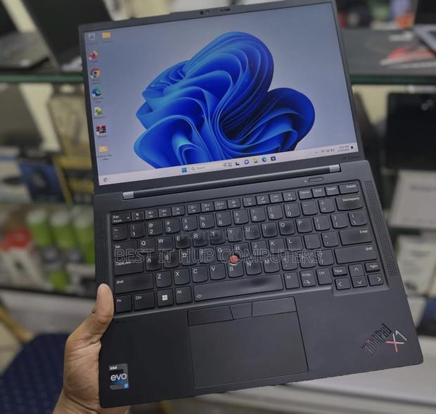Laptop Lenovo ThinkPad X1 Carbon 16GB Intel Core i5 SSD 512GB - thumbnail 3