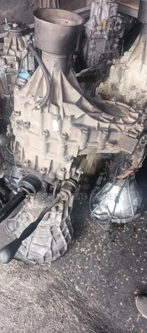 Nissan Hardbody Gearbox