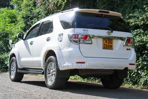 Toyota Fortuner 2015 White