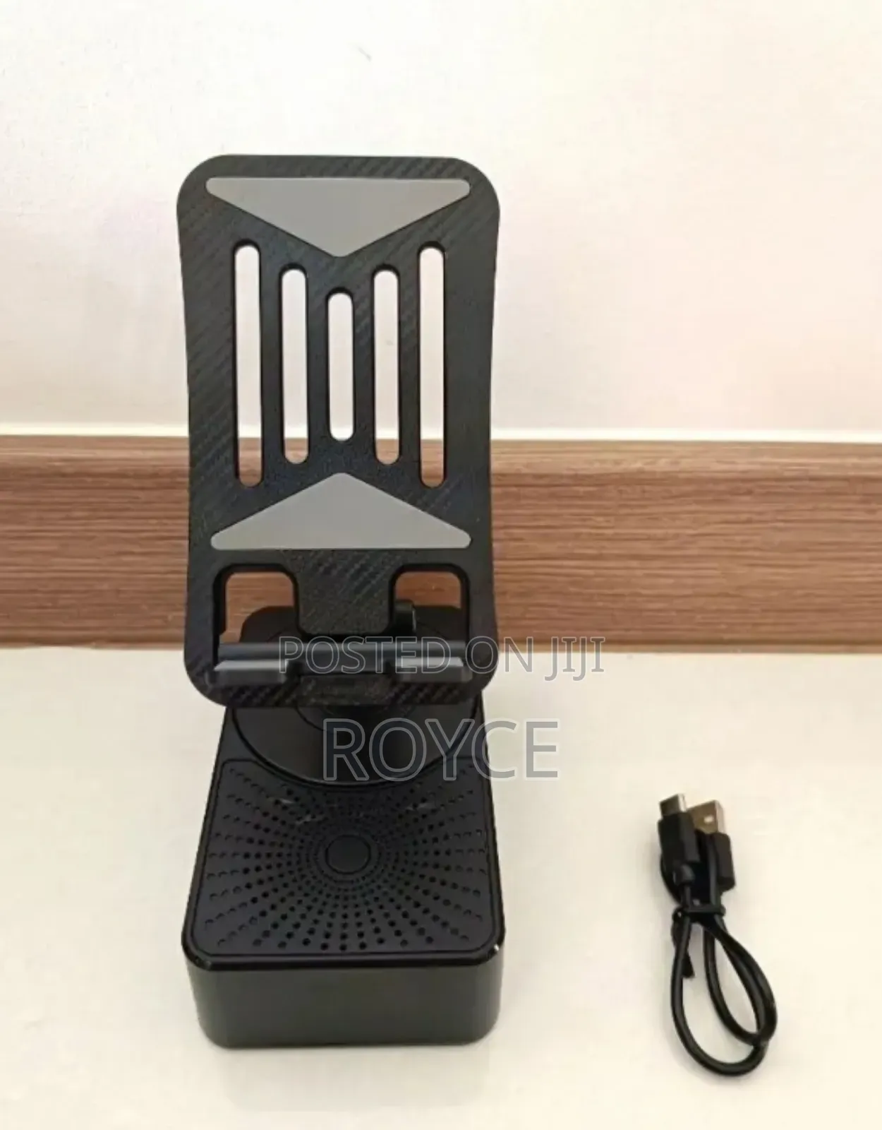 Stand Bluetooth Speaker