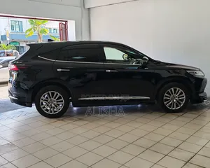 Toyota Harrier 2019 Black