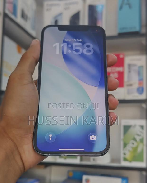 Apple iPhone 12 Pro 256 GB Blue - thumbnail 2