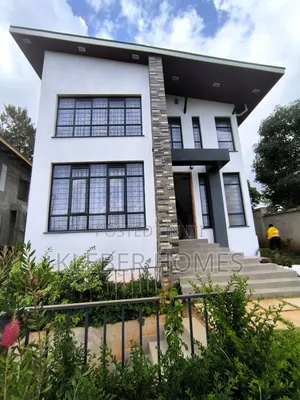 4bdrm Mansion in Uthiru for sale