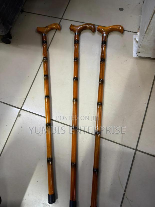 Light Brown Wooden Wood Walking Stick for Ruracios and Wedding Etc
