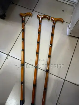 Light Brown Wooden Wood Walking Stick for Ruracios and Wedding Etc