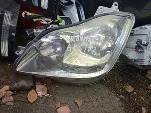 Toyota Crown Headlight Xenon
