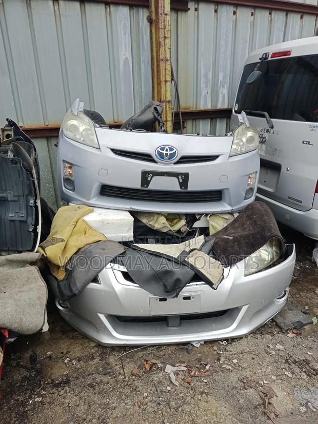 Toyota Prius Nosecut