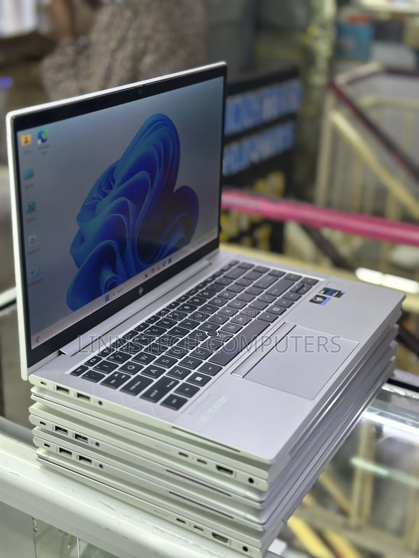Laptop HP EliteBook 840 G8 16GB Intel Core i7 SSD 256GB