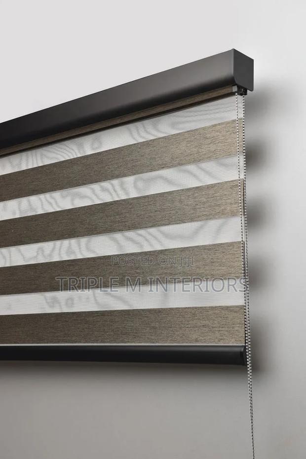 Clean Classy Horizontal Window Blinds