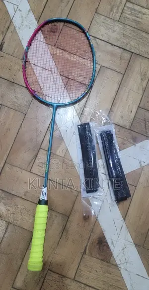 Badminton Rackets Yonnex Astrox Feel 02