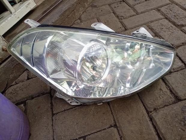 Toyota Sedan 2008 Headlights