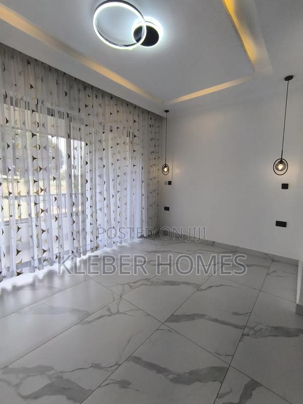 6bdrm Villa in Uthiru for sale - thumbnail 5
