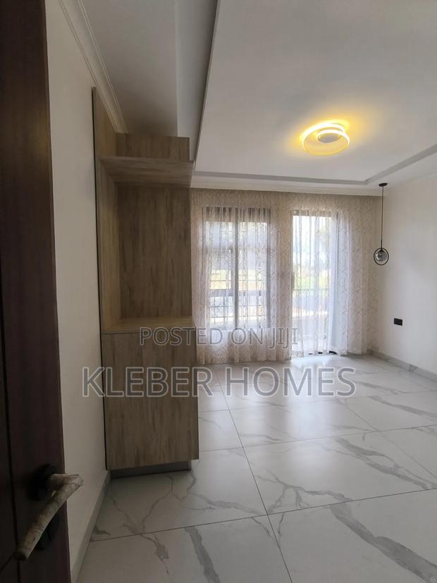 6bdrm Villa in Uthiru for sale - thumbnail 9