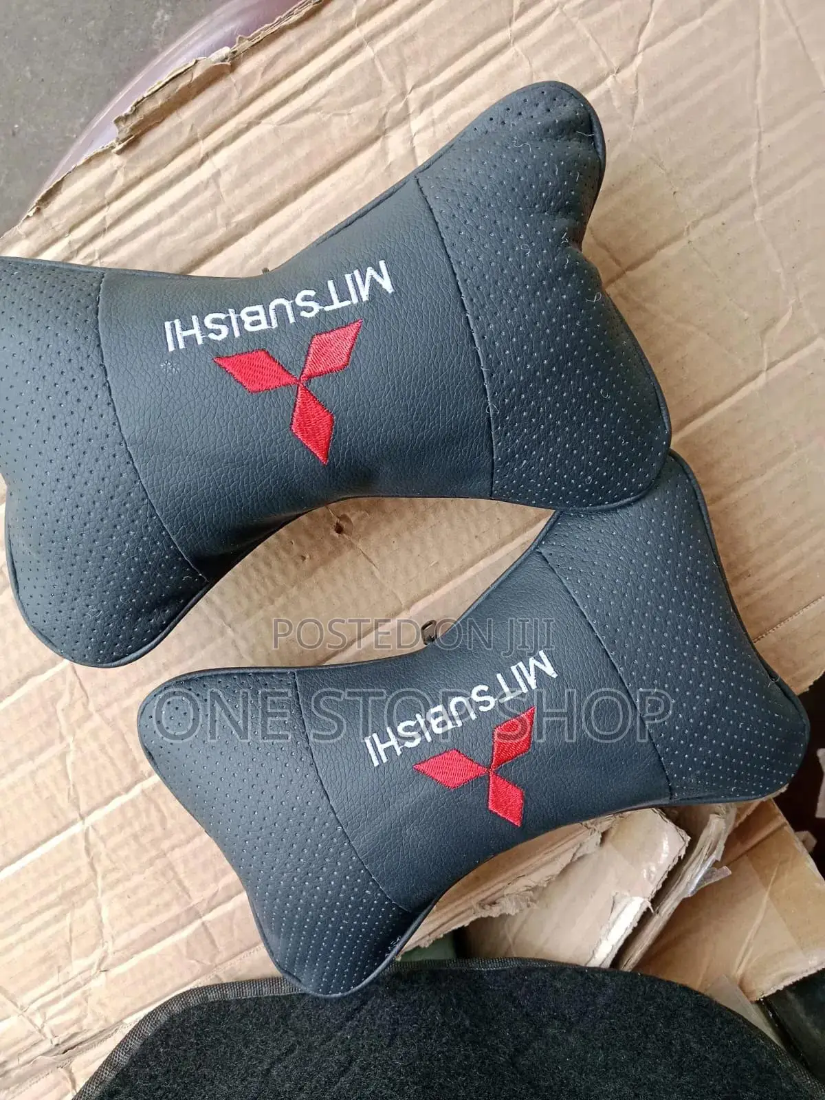 2x Headrest Breathable Universal Neck Pillows With Mitsubishi Logo
