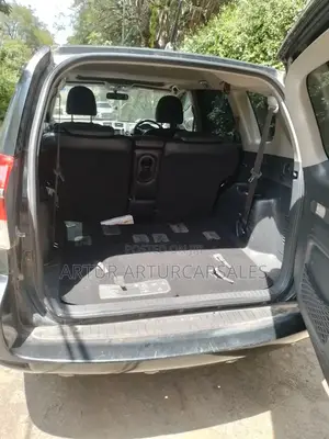 Toyota Vanguard 2011 Black