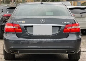 Mercedes-Benz E200 2013 Gray