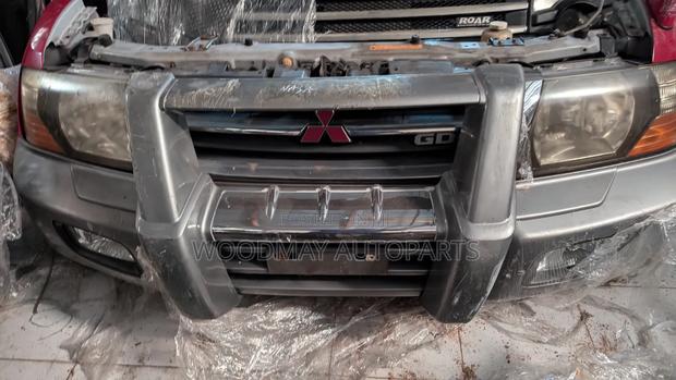Mitsubishi Pajero Nosecut