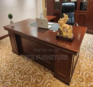 Office Desk; 1.6 Meters Executive Mahogany Aesthic Desk