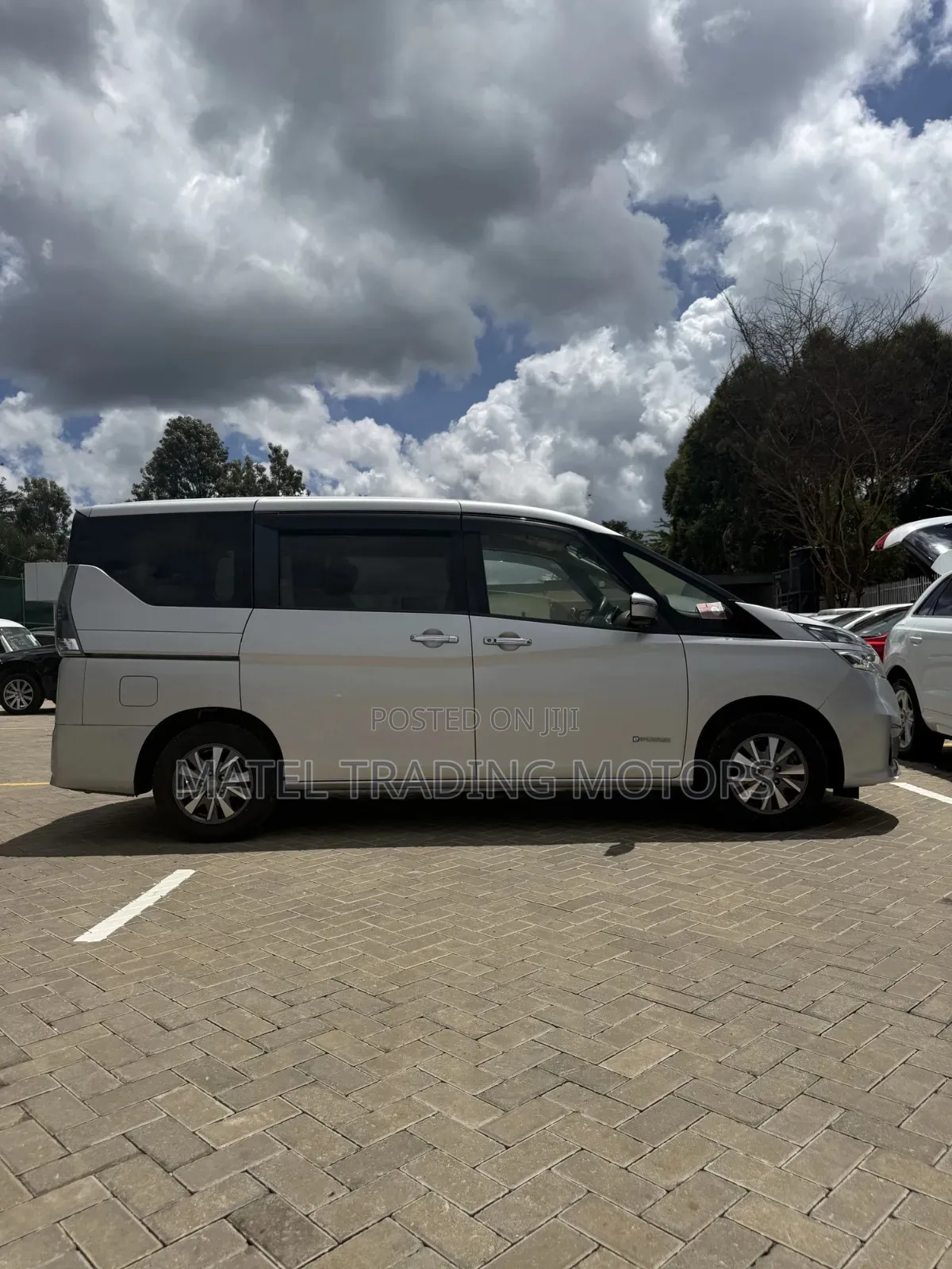 Nissan Serena 2019 Gray