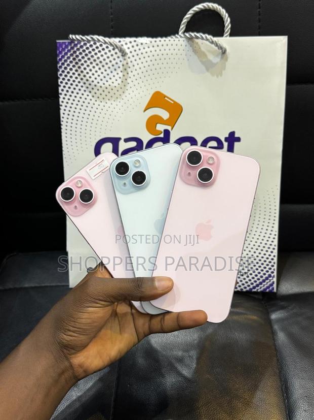 Apple iPhone 15 128 GB Pink