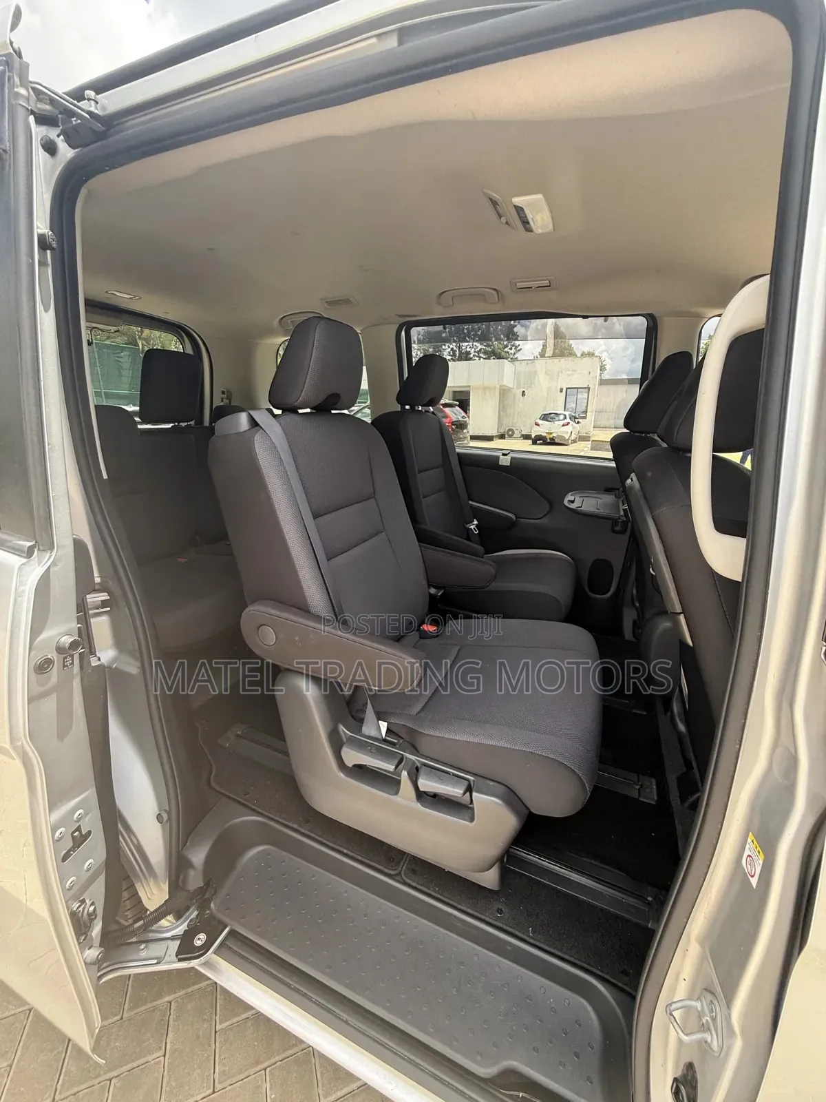 Nissan Serena 2019 Gray