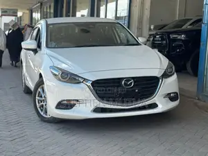 Mazda Axela 2019 White