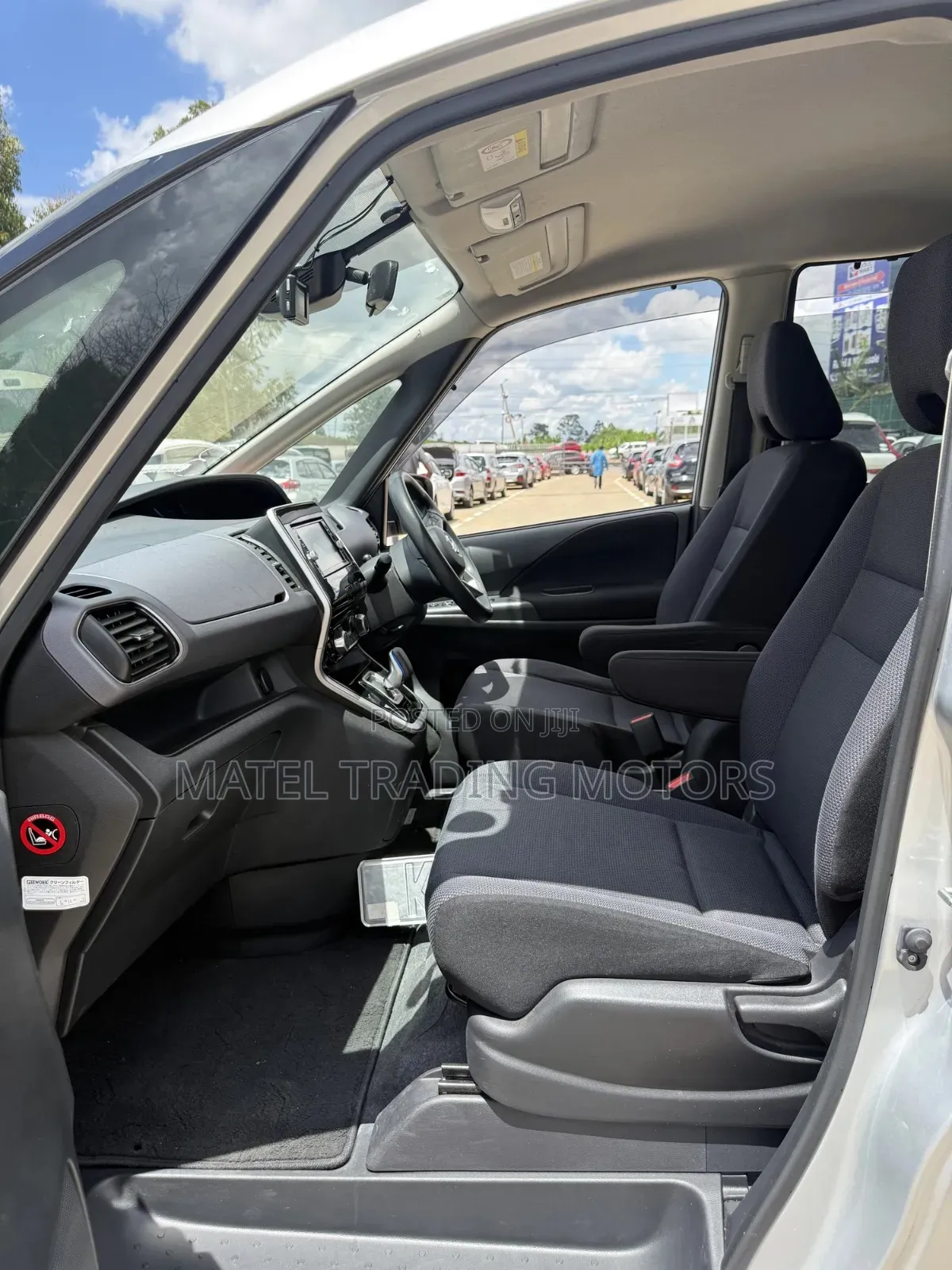 Nissan Serena 2019 Gray