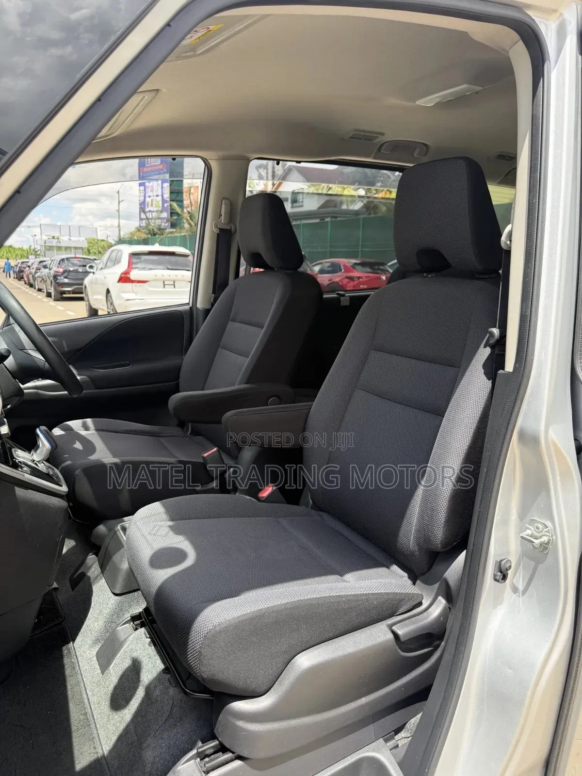 Nissan Serena 2019 Gray