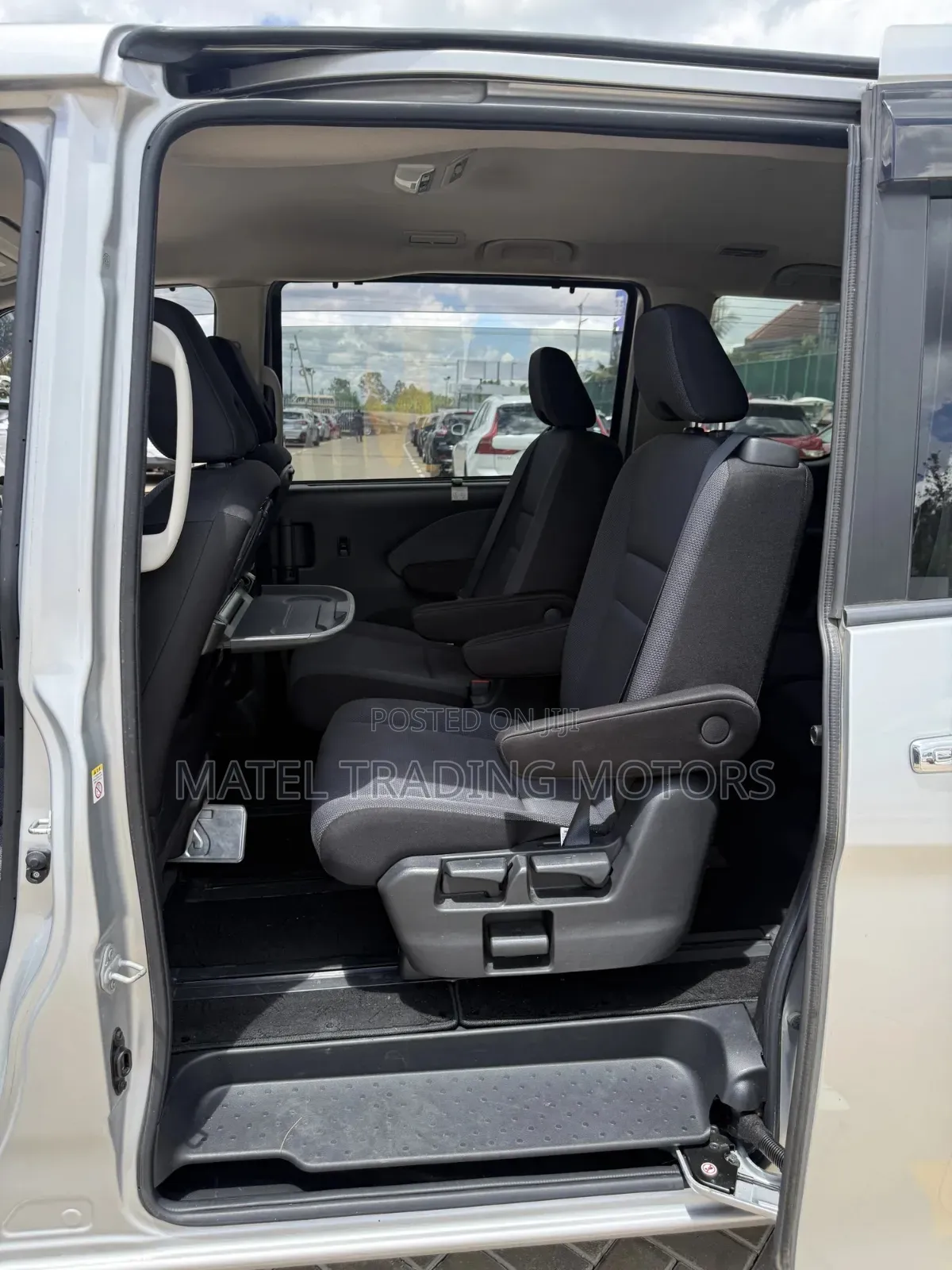 Nissan Serena 2019 Gray