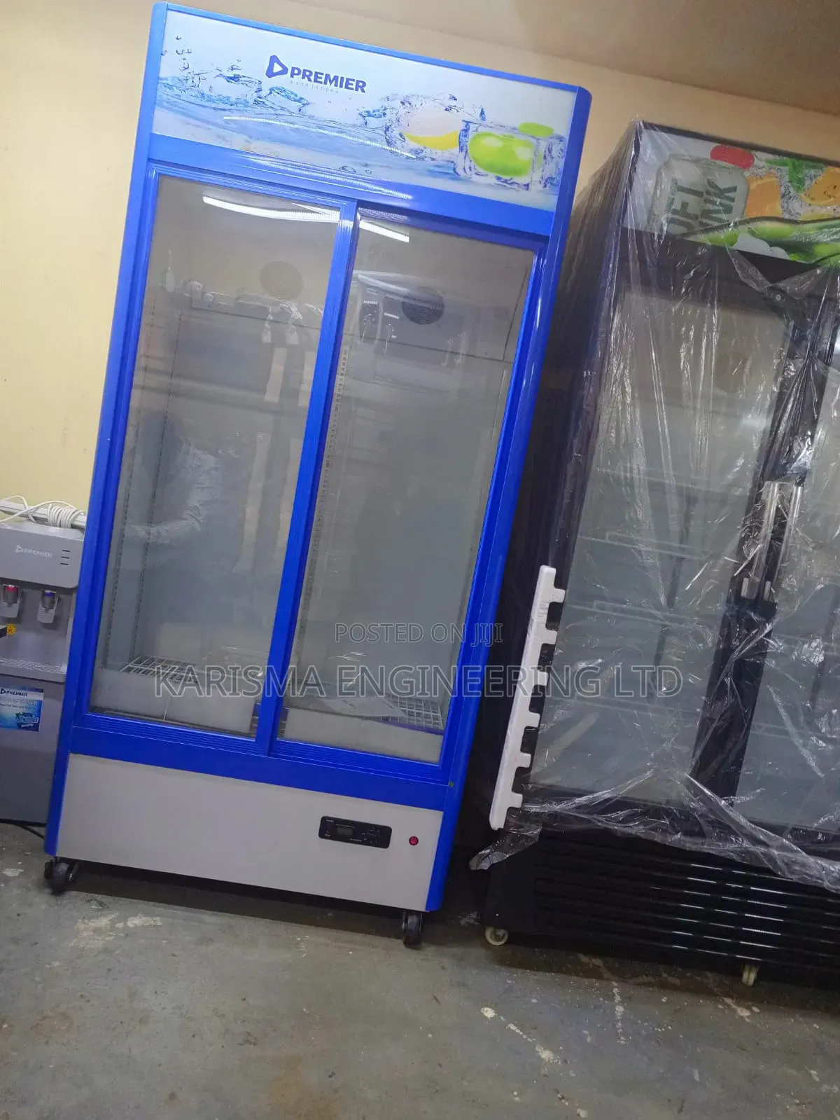 Double Door Showcase Chiller