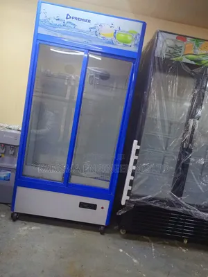 Double Door Showcase Chiller