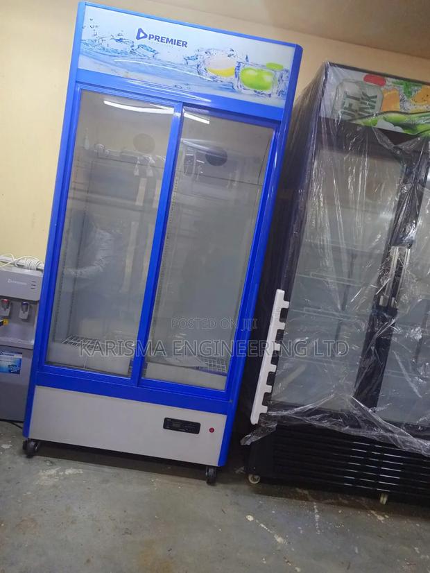 Double Door Showcase Chiller