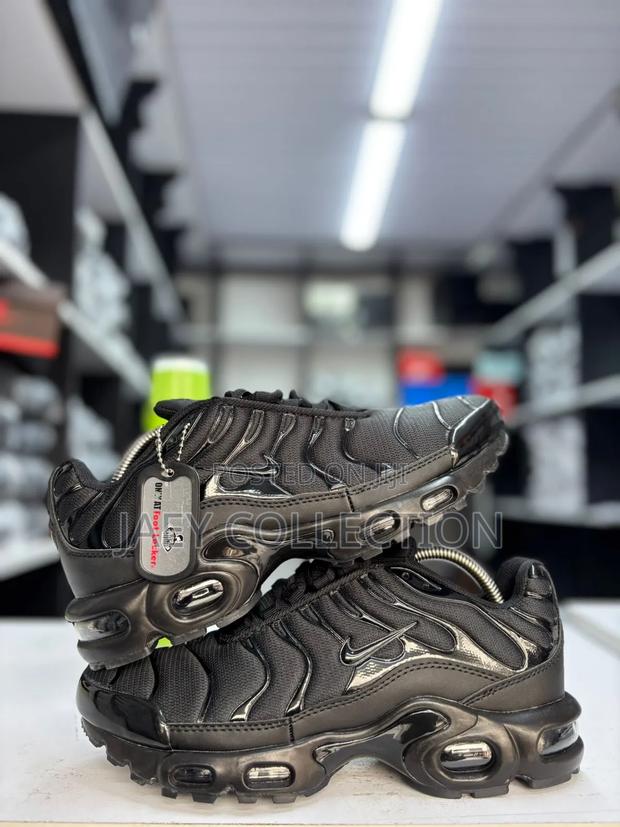 High Quality Nike Air Max Plus Tn - Triple Black - thumbnail 2