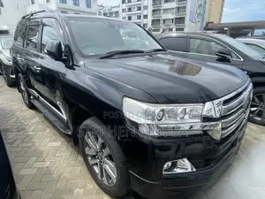 Toyota Land Cruiser 4.6 V8 ZX 2018 Black