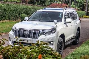 Toyota Land Cruiser Prado 2.8 2018 White