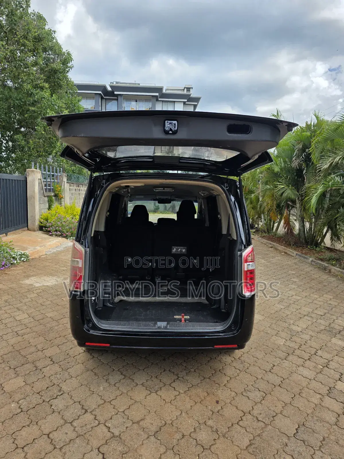 Honda Stepwgn 2013 Black