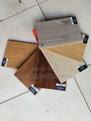 Laminated Flooring/ Laminates