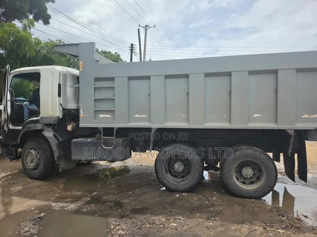 Isuzu Tipper FVZ