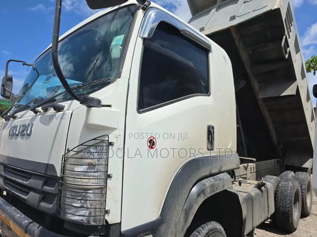 Isuzu Tipper FVZ - thumbnail 6